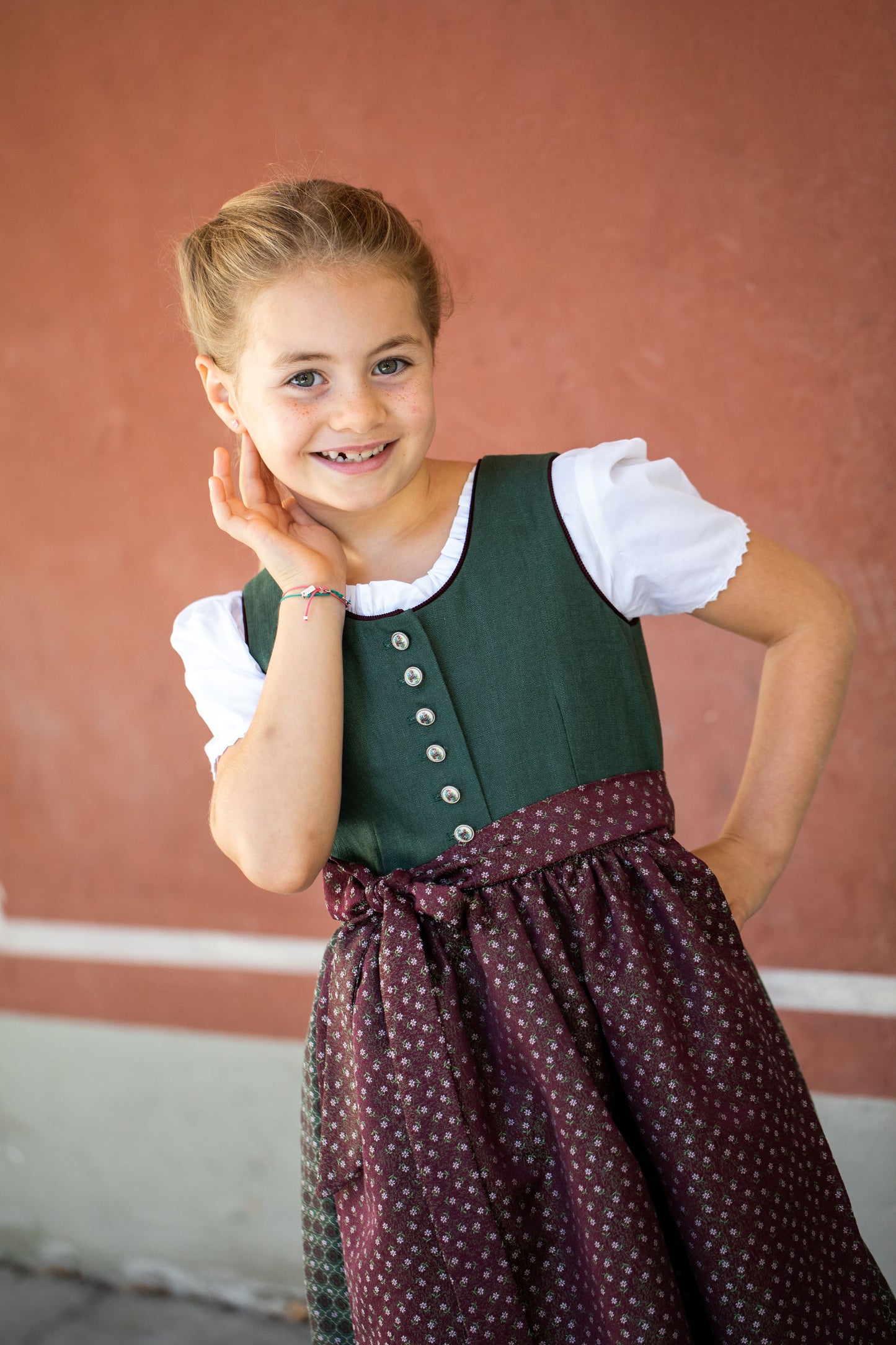 Kinder Dirndl Nene